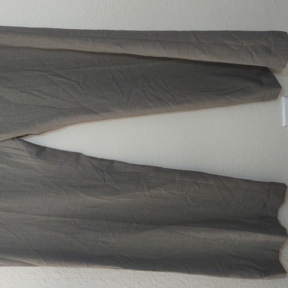 SLIGHTLY USED BANANA REPUBLIC MARTIN FIT COLOR CHARCOAL SIZE 10. - Picture 5 of 9